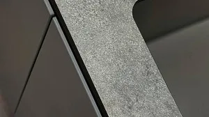 Эффектный и молодежный дизайн кухни-студии